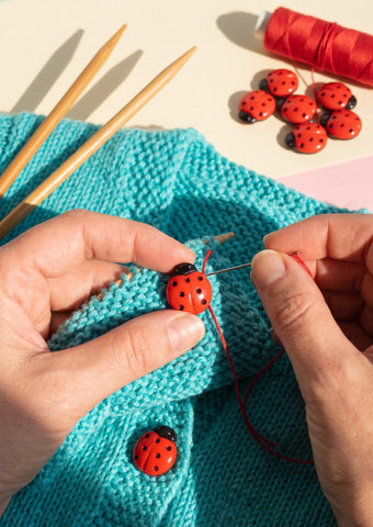 15mm Red and Black Ladybird Baby Buttons