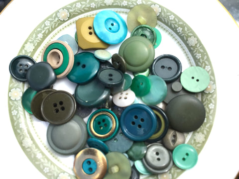 50g Green Vintage Button Assortment