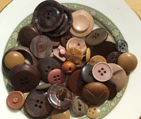 75g Vintage Brown Button Assortment 3