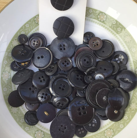 75g Assortment 8 Black Vintage Buttons