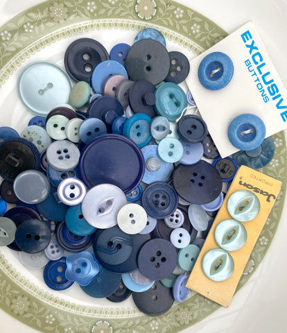 50g Vintage Pre Loved Blue Assorted 1