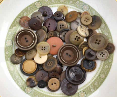 75g Vintage Brown Pre Loved Buttons Assortment 8